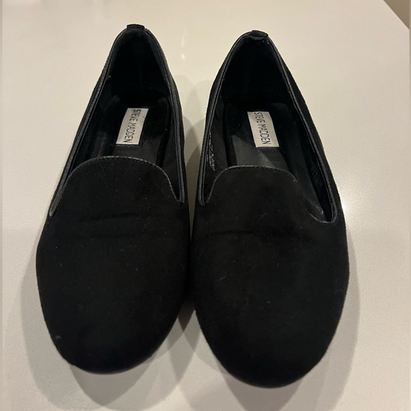 Steve Madden black suede loafers/flats - Picture 4 of 4